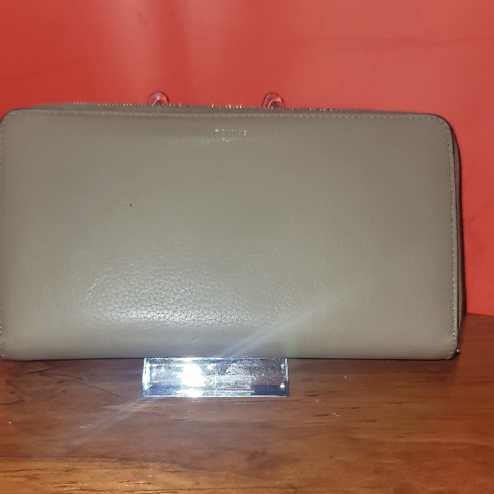 Celine Leather Wallett.
